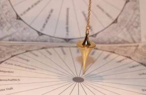 How to Conduct a Pendulum Reading