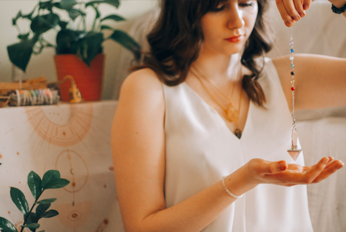 pendulum psychic reading